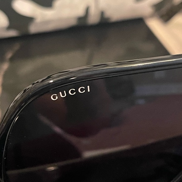 NIC Authentic Gucci Sherryline Sunglasses GG0199S 001 99x0 145 - Picture 4 of 8